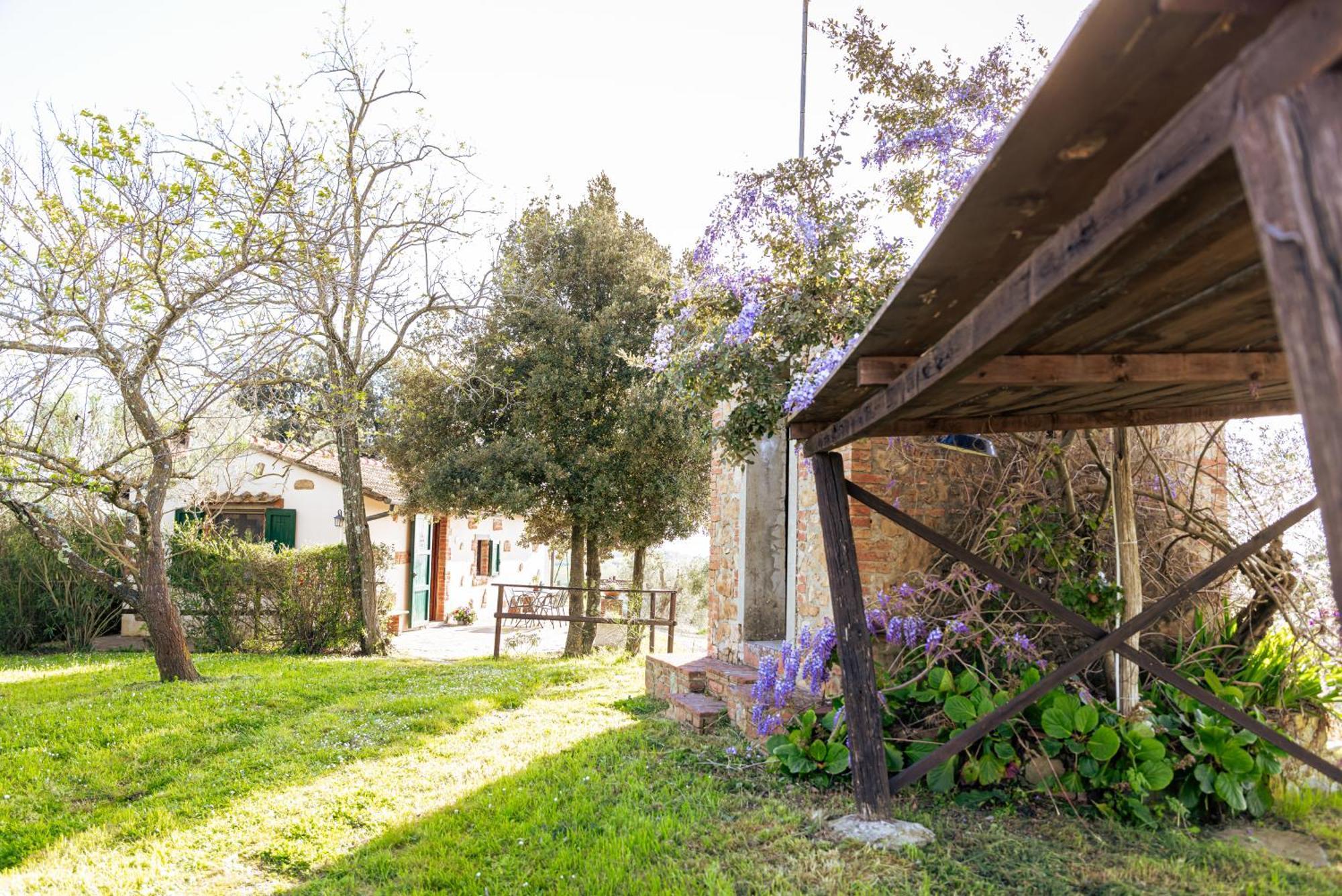 Villa Borgo Il Poggio Agritourismo Montaione Exterior foto