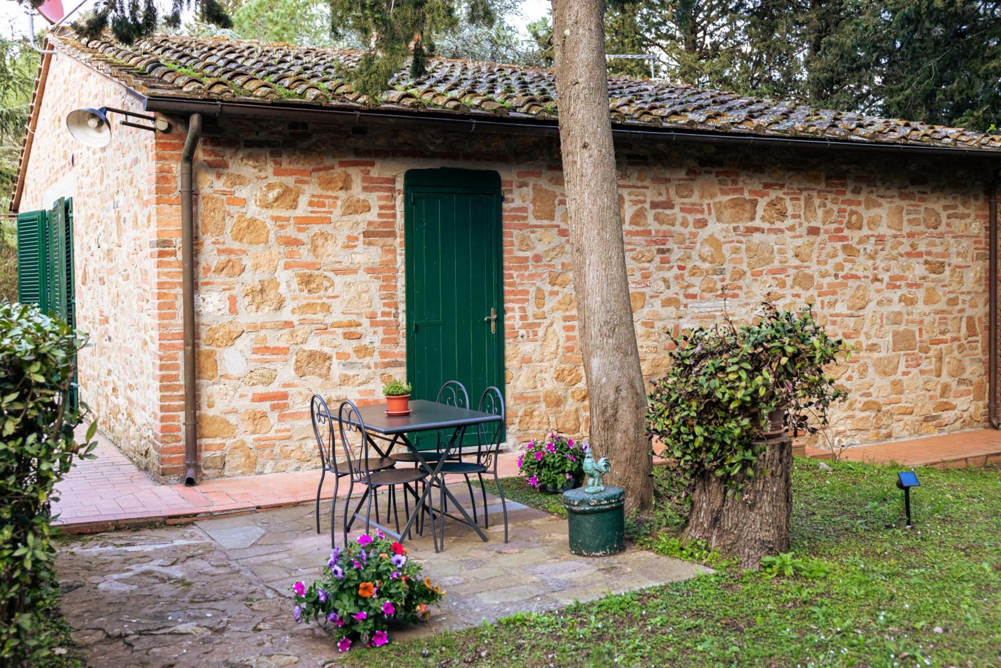 Villa Borgo Il Poggio Agritourismo Montaione Exterior foto